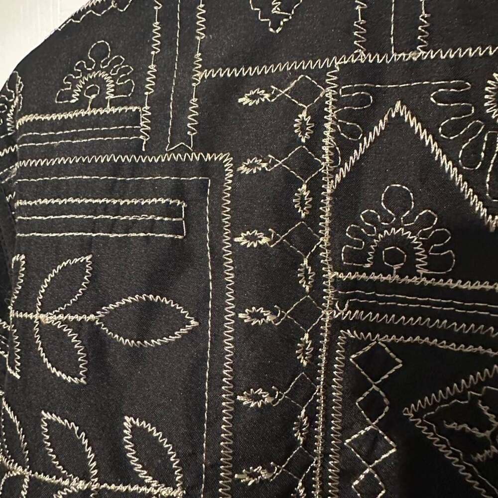 Alfred Dunner Petite Black Embroidered Boho Blazer - Picture 4 of 4